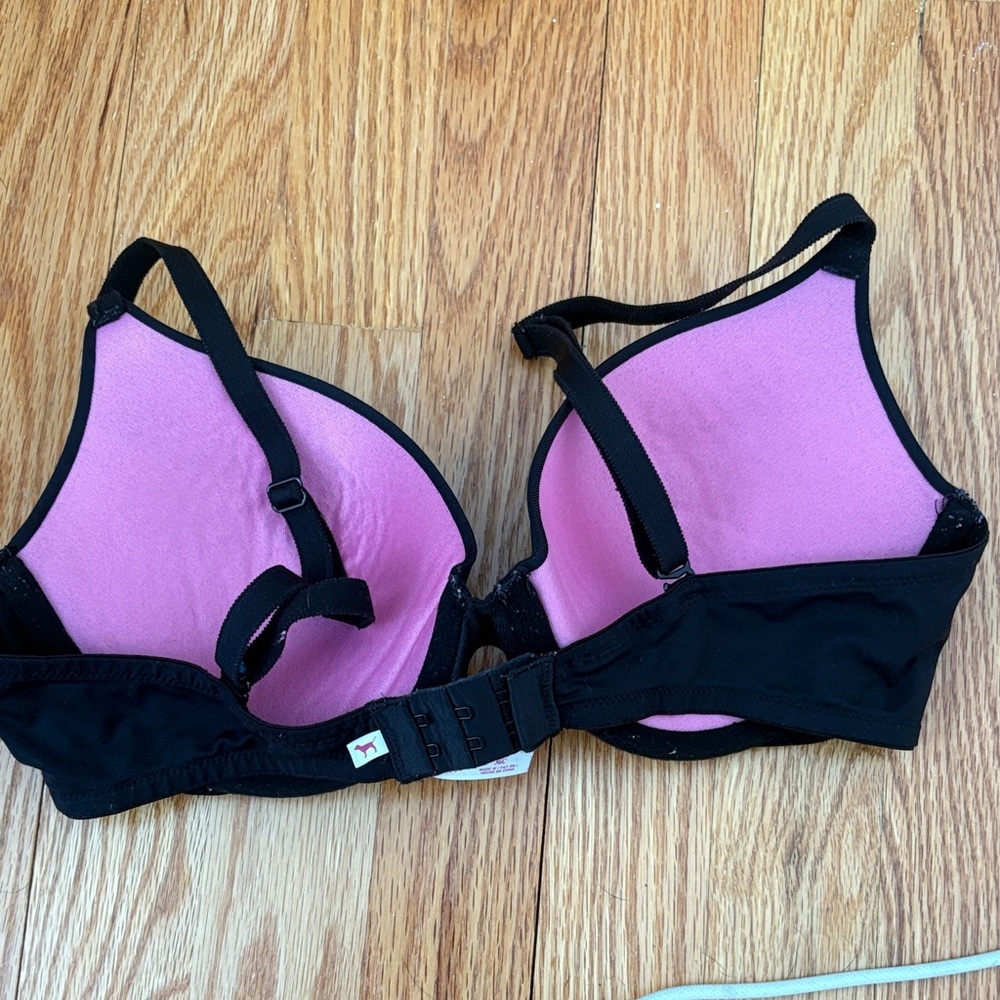 PINK Victoria's Secret Black Bra - Picture 2 of 4